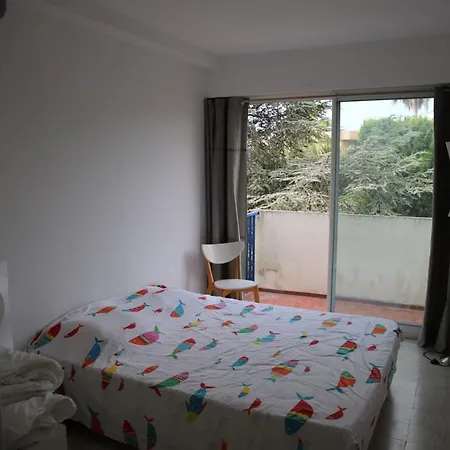 Spacious With Balcony And Sea View Διαμέρισμα
